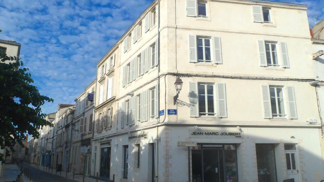 Les Halles 2 La Rochelle  Luaran gambar